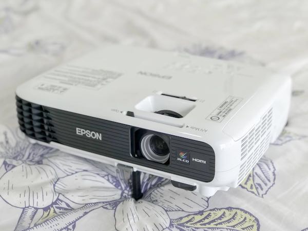 máy chiếu Epson eb-x04 2